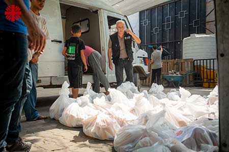 Aiuti caritas gaza